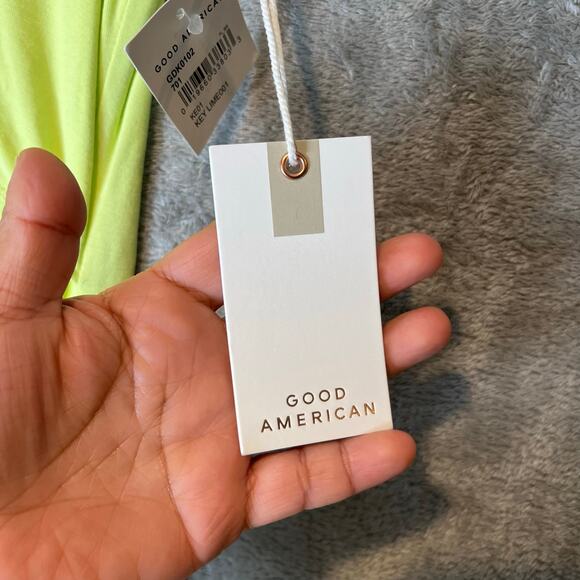 Good‎ American Off Shoulder Cut Out Midi Dress Size 3 Key Lime New Large - Picture 8 of 8